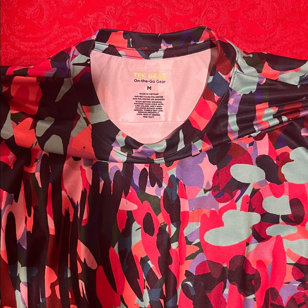 Tek Gear On The Go Women's Medium Athletic Top Multicolor Abstract Print Workout